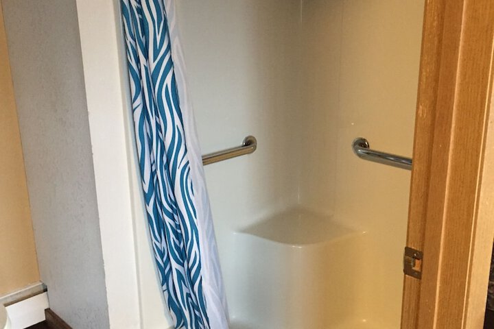 Room 32 of 44