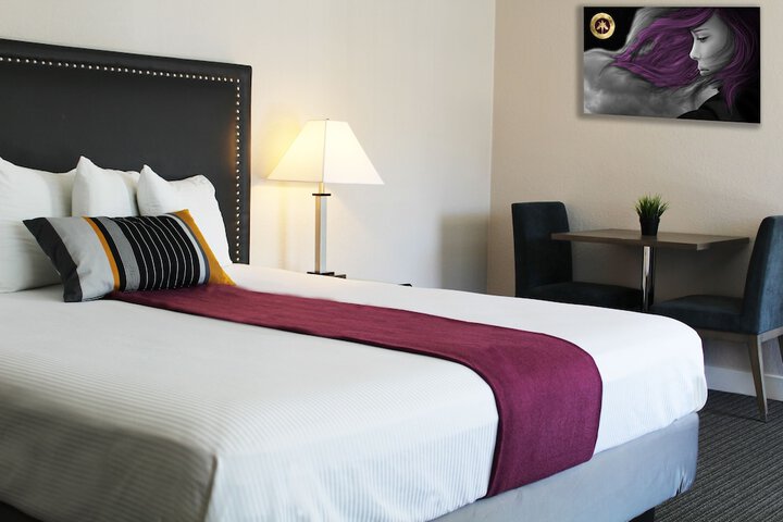 Room 32 of 41