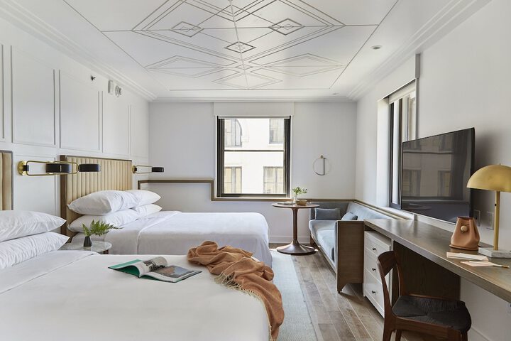 Room 49 of 108