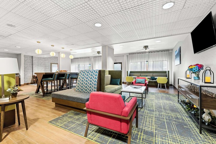 Hampton Inn Florence Midtown near University of North Alabama