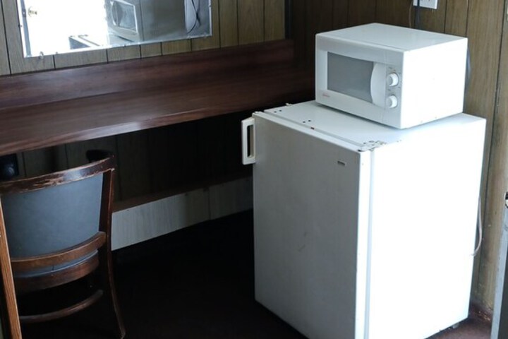 Room 13 of 20