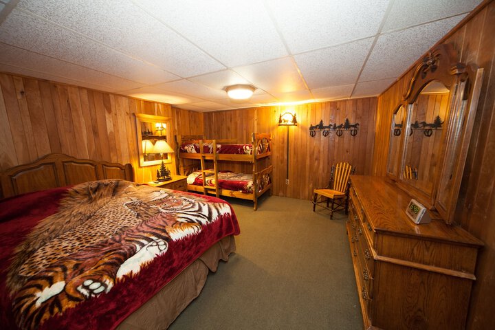 Room 64 of 86