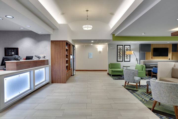 Holiday Inn Express Mitchell by IHG