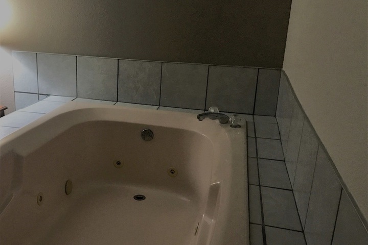 Hot Tub 18 of 19