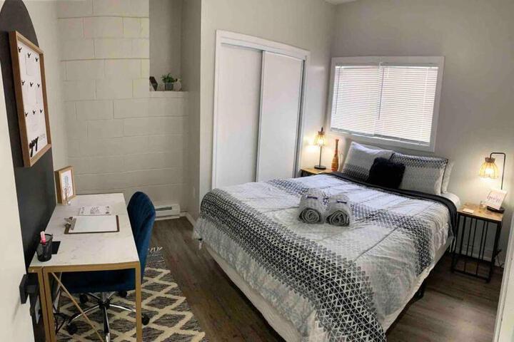 NEWPRIVATE* 2 / 1 Unit *CLOSE to JBLM and PLU*