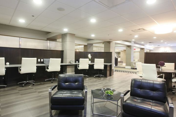 Business Center 28 of 29
