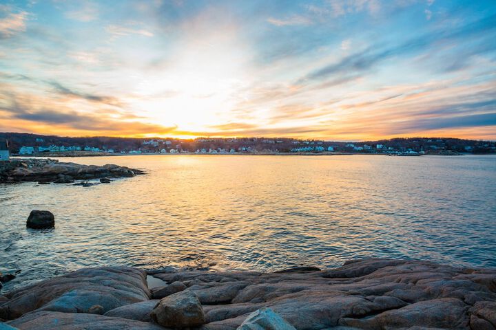 Bearskin Neck Motor Lodge
