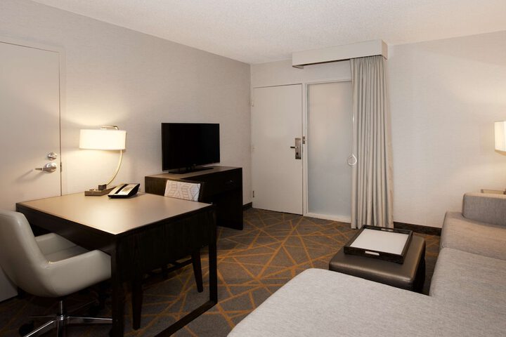 Room 16 of 46