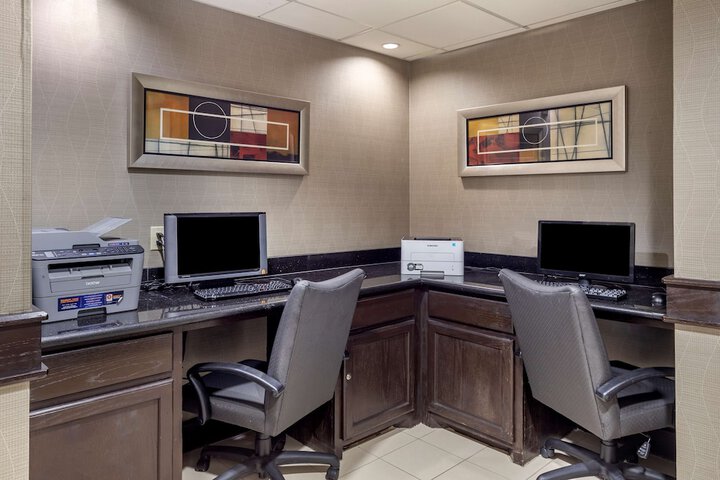 Business Center 25 of 25