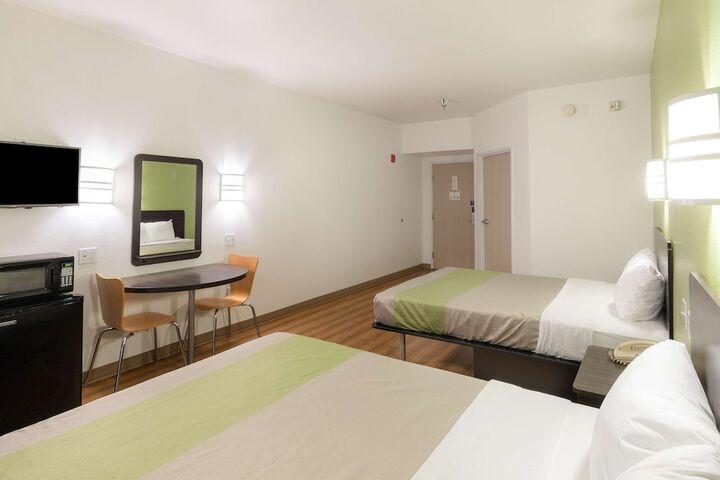 Motel 6 Hillsboro TX