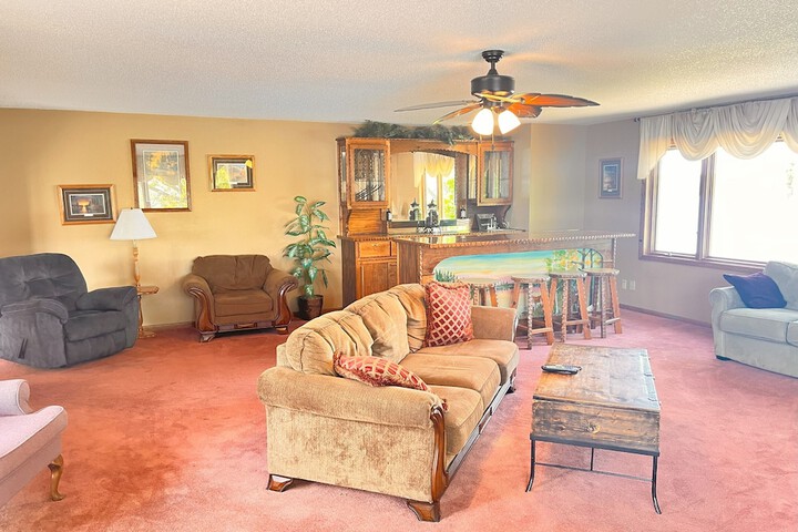 Horseshoe Bay Lodge