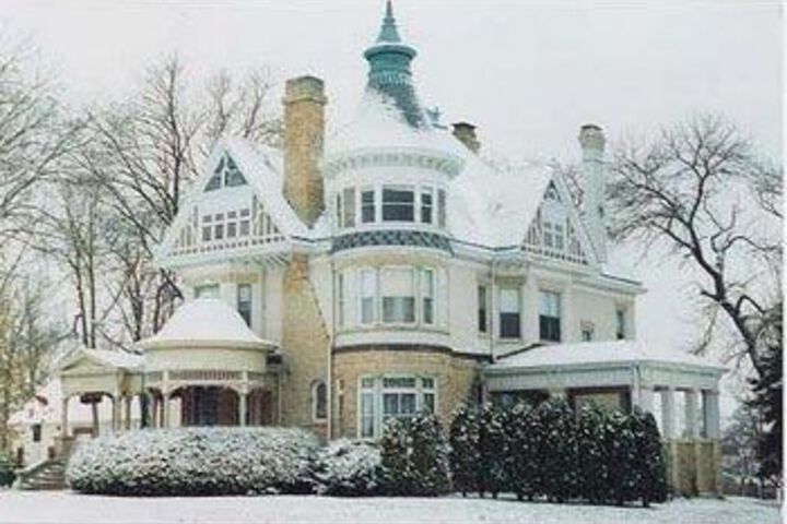 The Grand Anne Bed & Breakfast