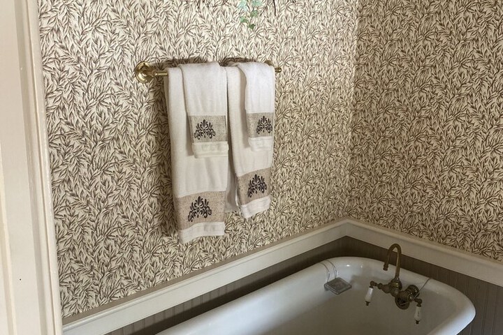 Room 40 of 50