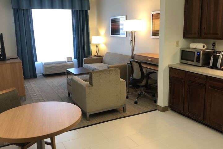 Room 52 of 138