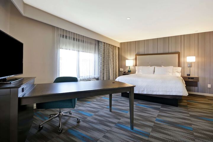 Hampton Inn & Suites Los Angeles Burbank Airport