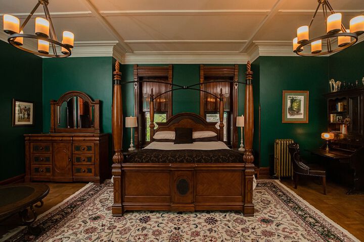 Room 11 of 47