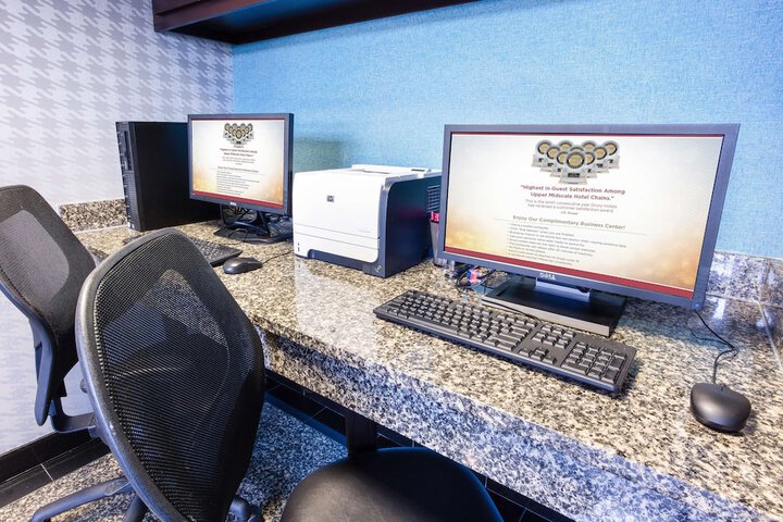 Business Center 36 of 36