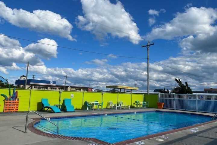 Pool 35 of 113