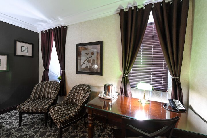 Room 36 of 46