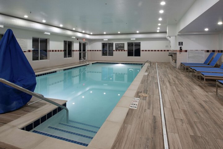 Pool 3 of 26