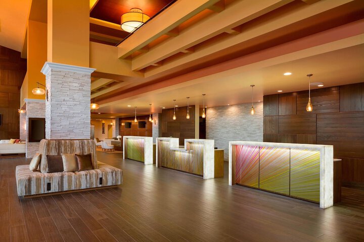 Hotel Interior 9 of 81