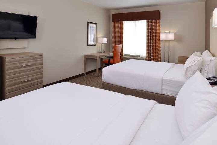 Holiday Inn Express & Suites Williams by IHG