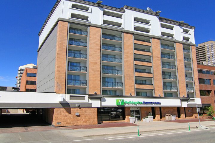 Hotel 6 of 48
