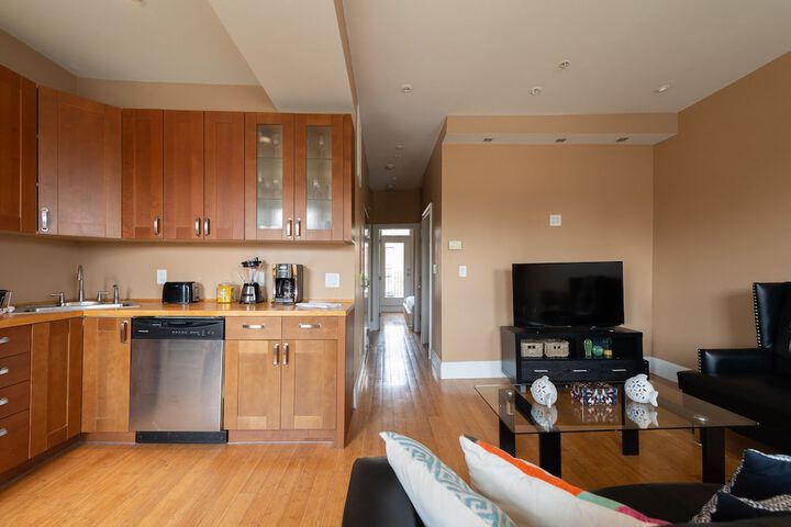 Room 9 of 21