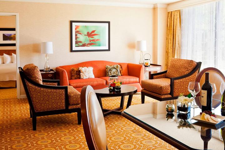 Room 10 of 26