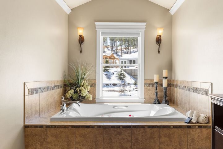 Hot Tub 69 of 74