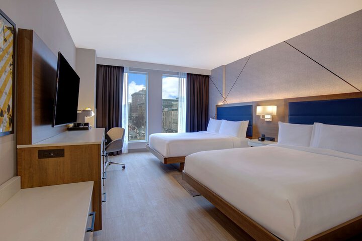 Room 25 of 67