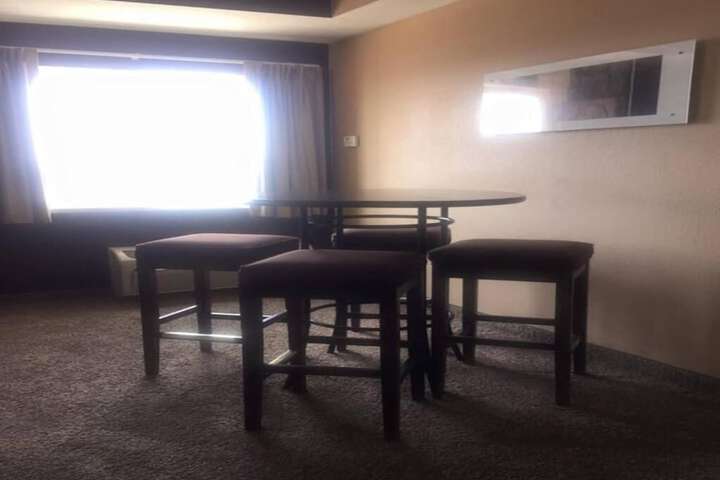 Microtel Inn & Suites by Wyndham Quincy Downtown / River Area