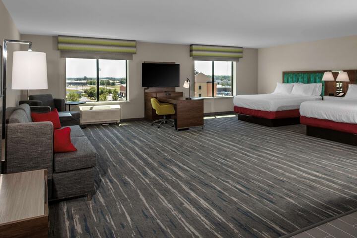 Room 11 of 25