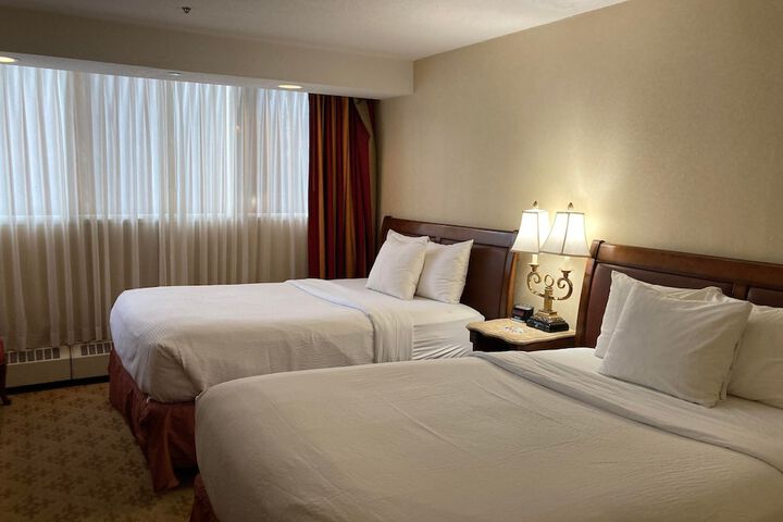 Room 128 of 191