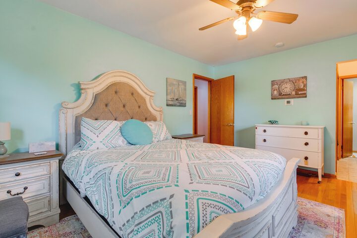 Antiquing & Fishing: Riverfront Waupaca Home!