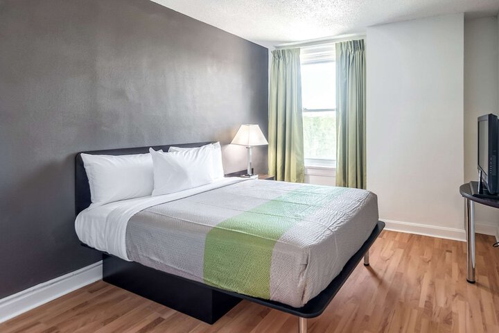 Room 43 of 64