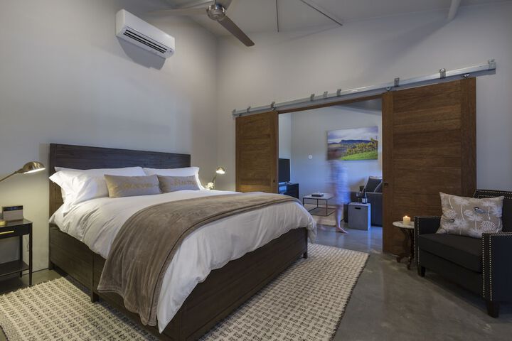 Room 44 of 77