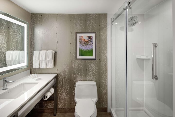 Hilton Garden Inn Toronto / Oakville