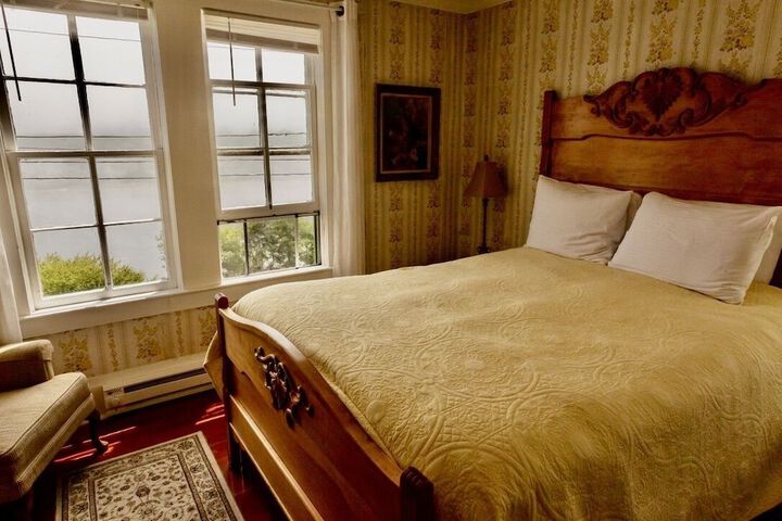 Room 33 of 113