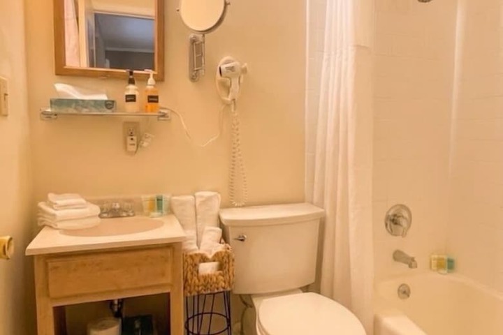 Brittany Motel