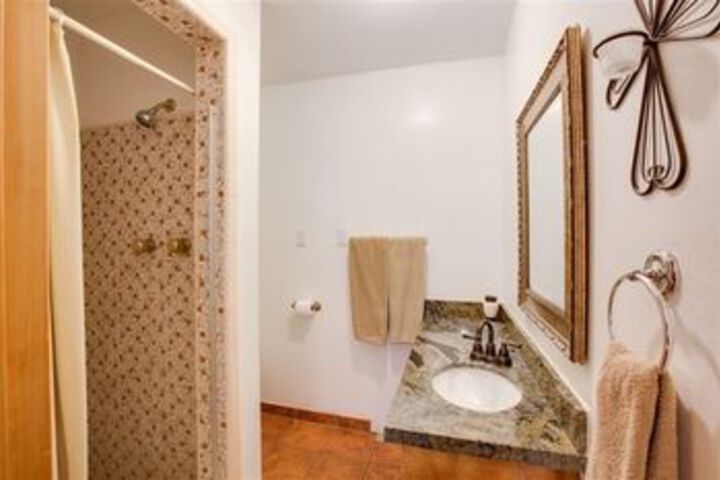 Dream Manor Inn