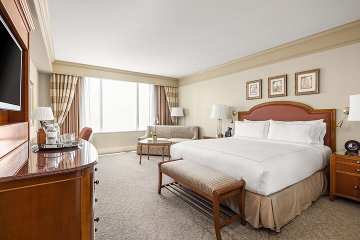 Room 102 of 175
