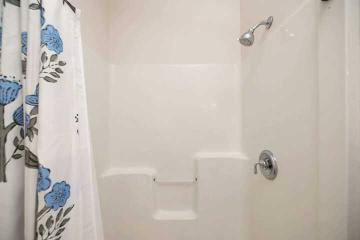 Cascade Cottage Stay for 6