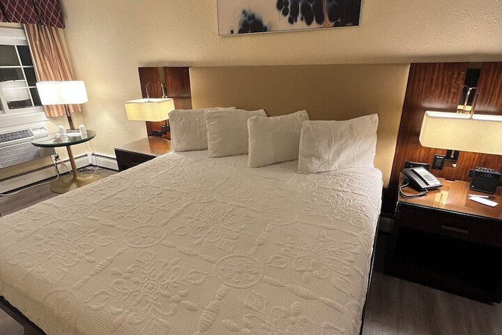 Room 42 of 55
