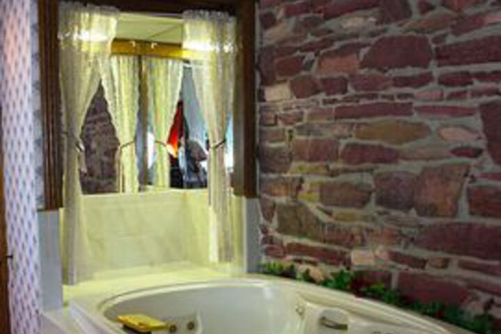Historic Calumet Inn