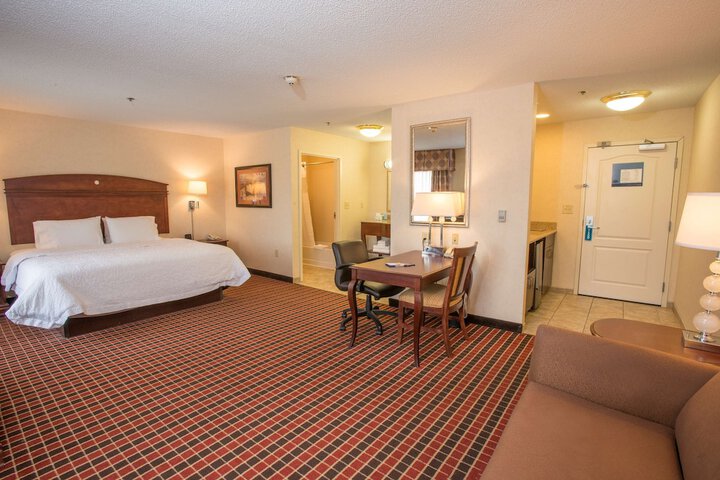 Room 30 of 47