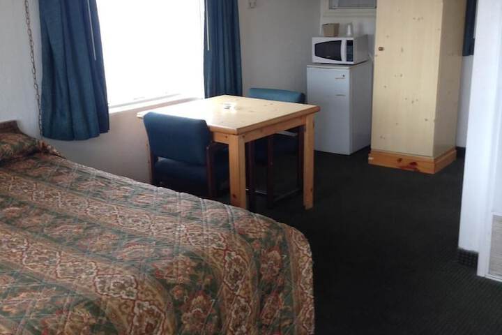 Room 37 of 47
