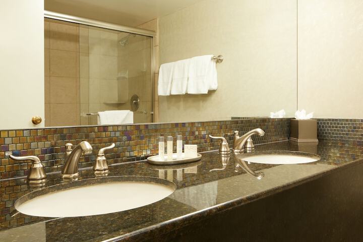 Room 14 of 105