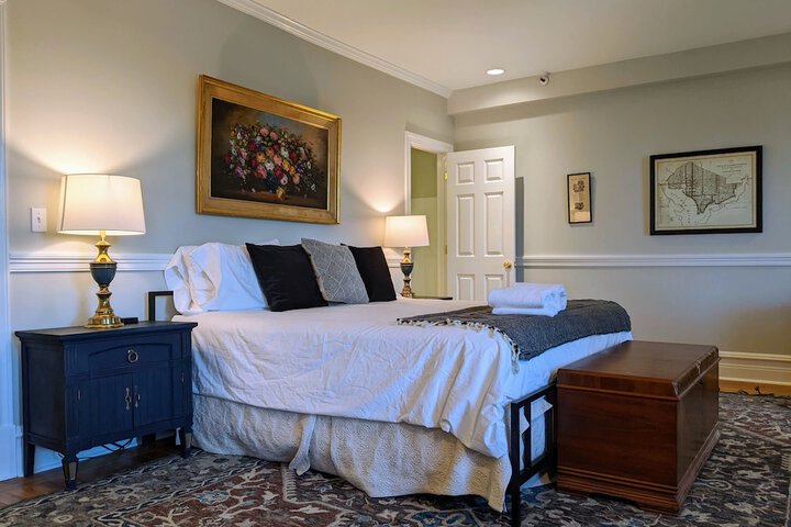 Room 44 of 239