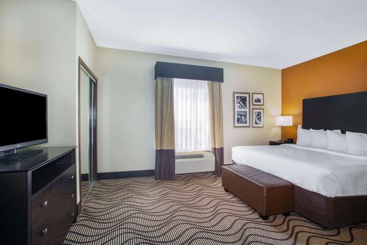 La Quinta Inn & Suites by Wyndham Beeville